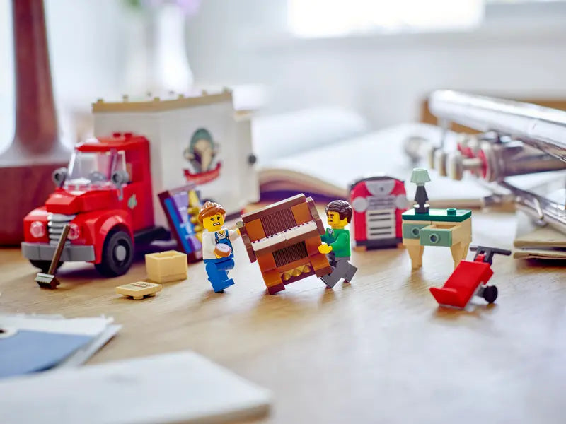 Moving Truck 40586