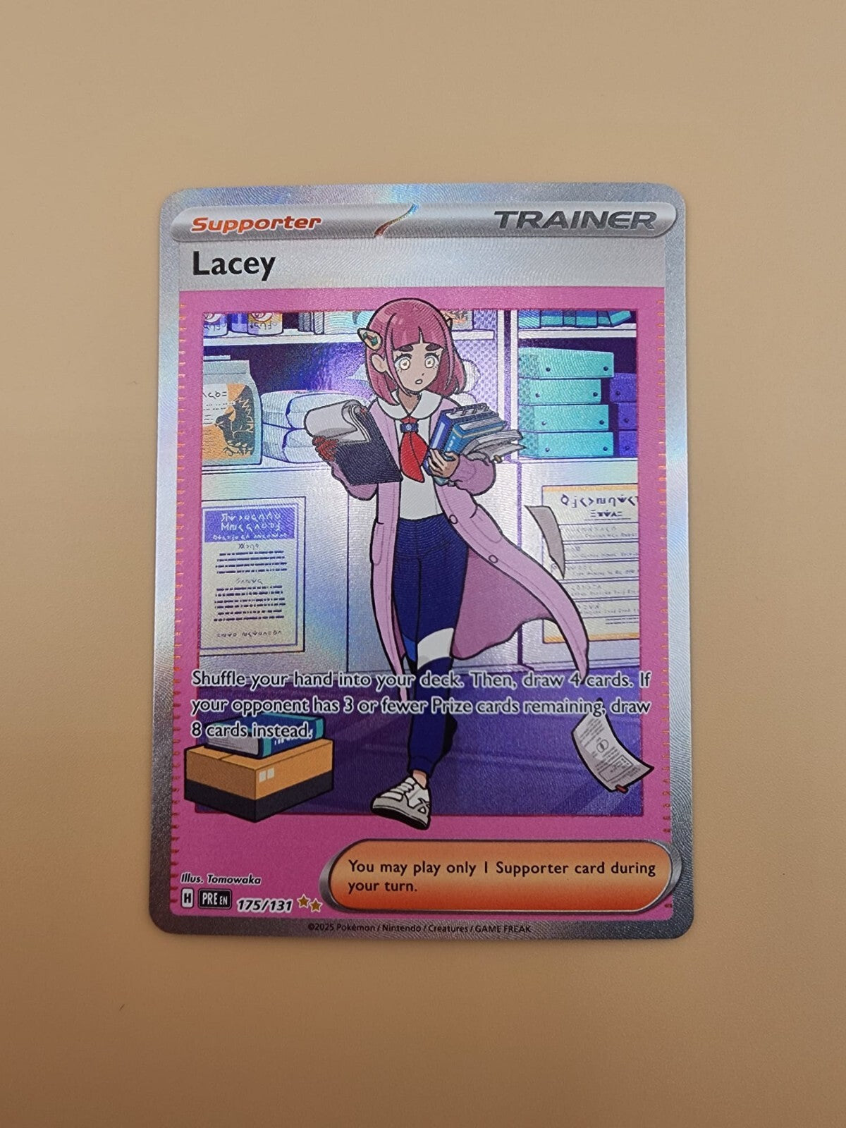 Lacey 175/131 Prismatic Evolutions Holo Near Mint (NM)