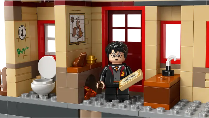 Hogwarts Express and Hogsmead Station 76423