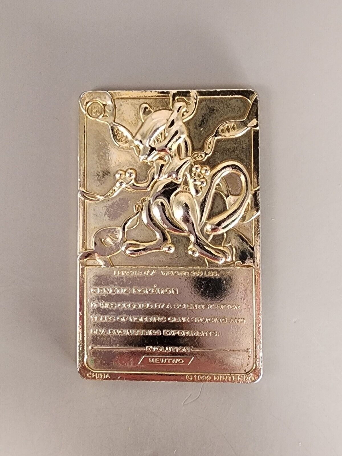 Vintage 1999 MEWTWO 23k Gold Plated Bar POKEMON Nintendo Burger King Promo Toy