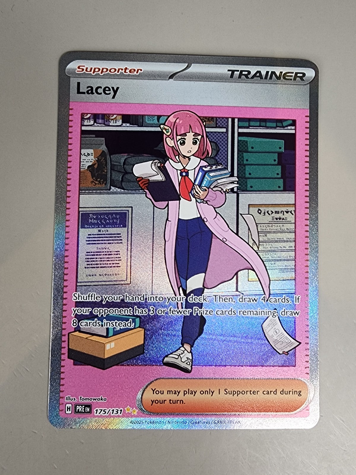 Lacey 175/131 Sv: Prismatic Evolutions Holo NM