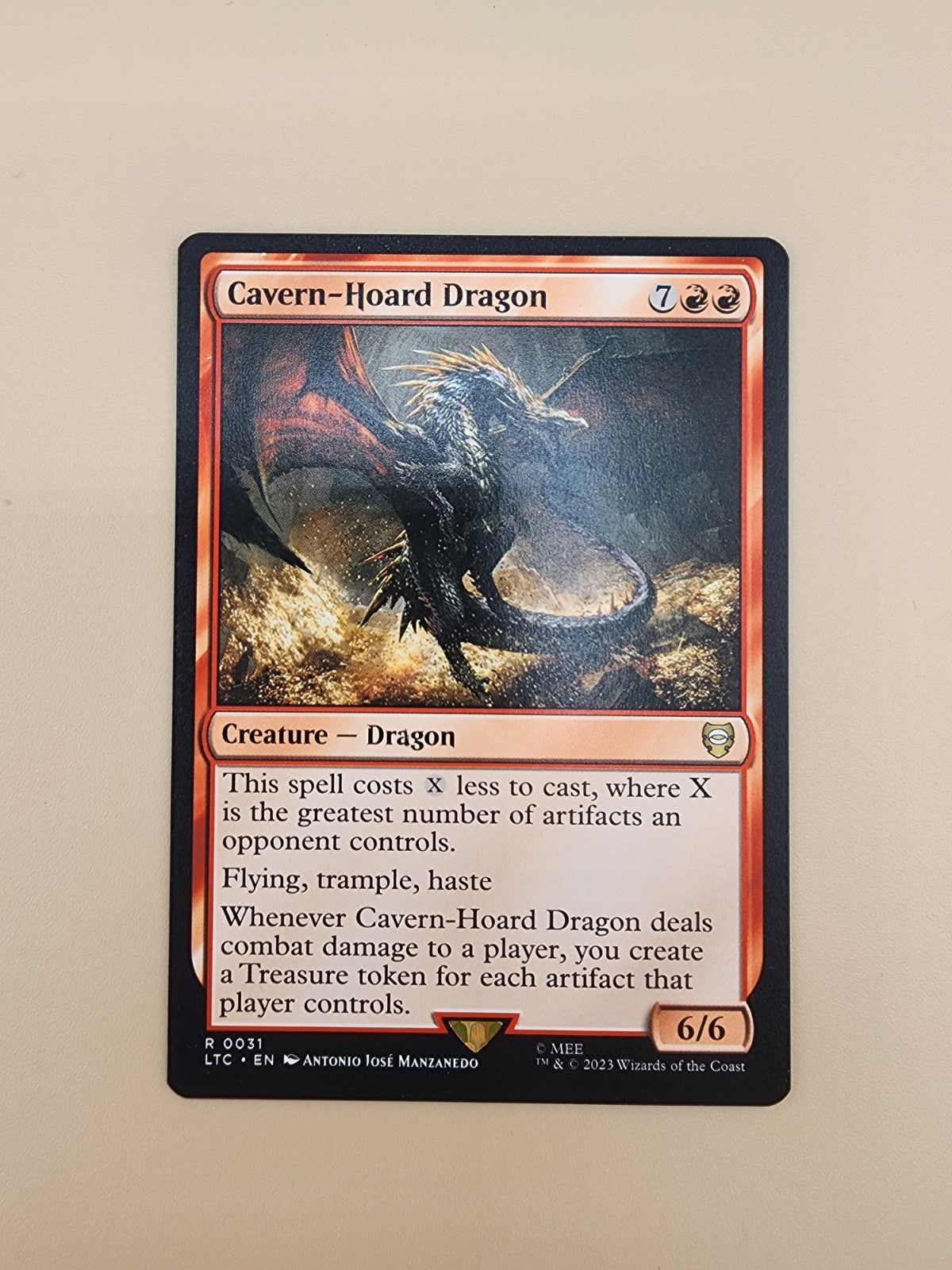 Cavern-Hoard Dragon Commander: The Lord of the Rings: Tales of Middle-earth LP