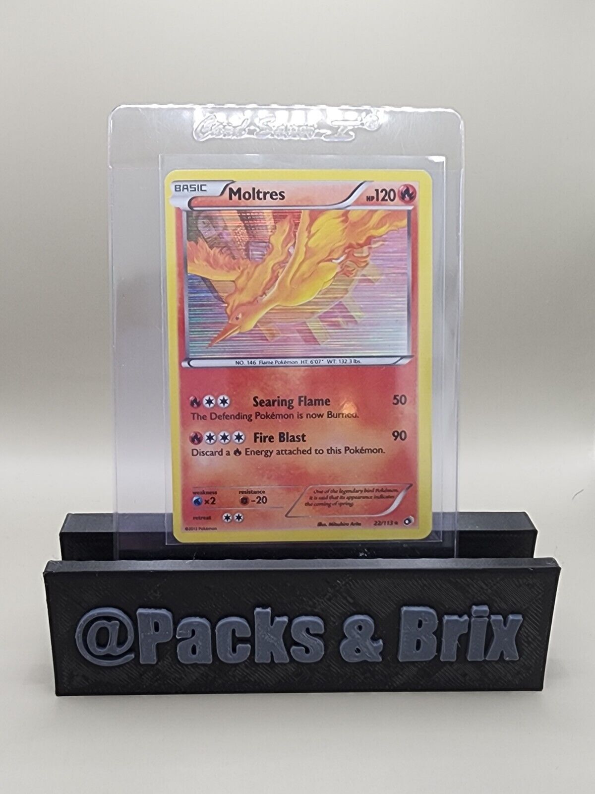 Moltres 22/113 Legendary Treasures Holo