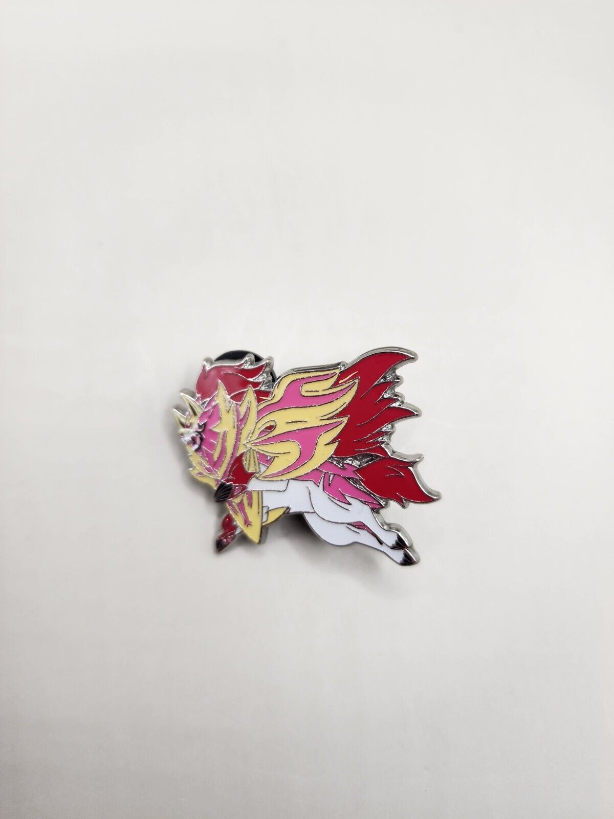 Genuine Pokémon TCG Shiny Zamazenta & Zacian Enamel Pins & Figurines Set