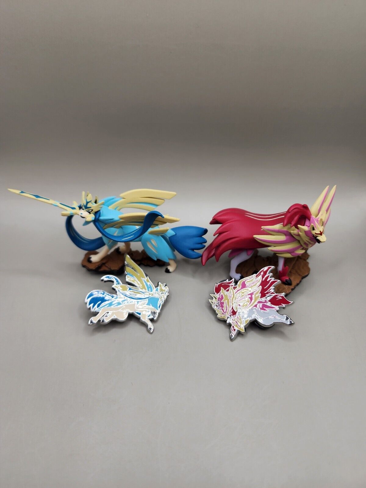 Genuine Pokémon TCG Shiny Zamazenta & Zacian Enamel Pins & Figurines Set