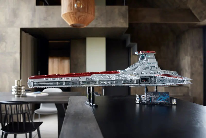 Venator Class Republic Attack Cruiser 75367