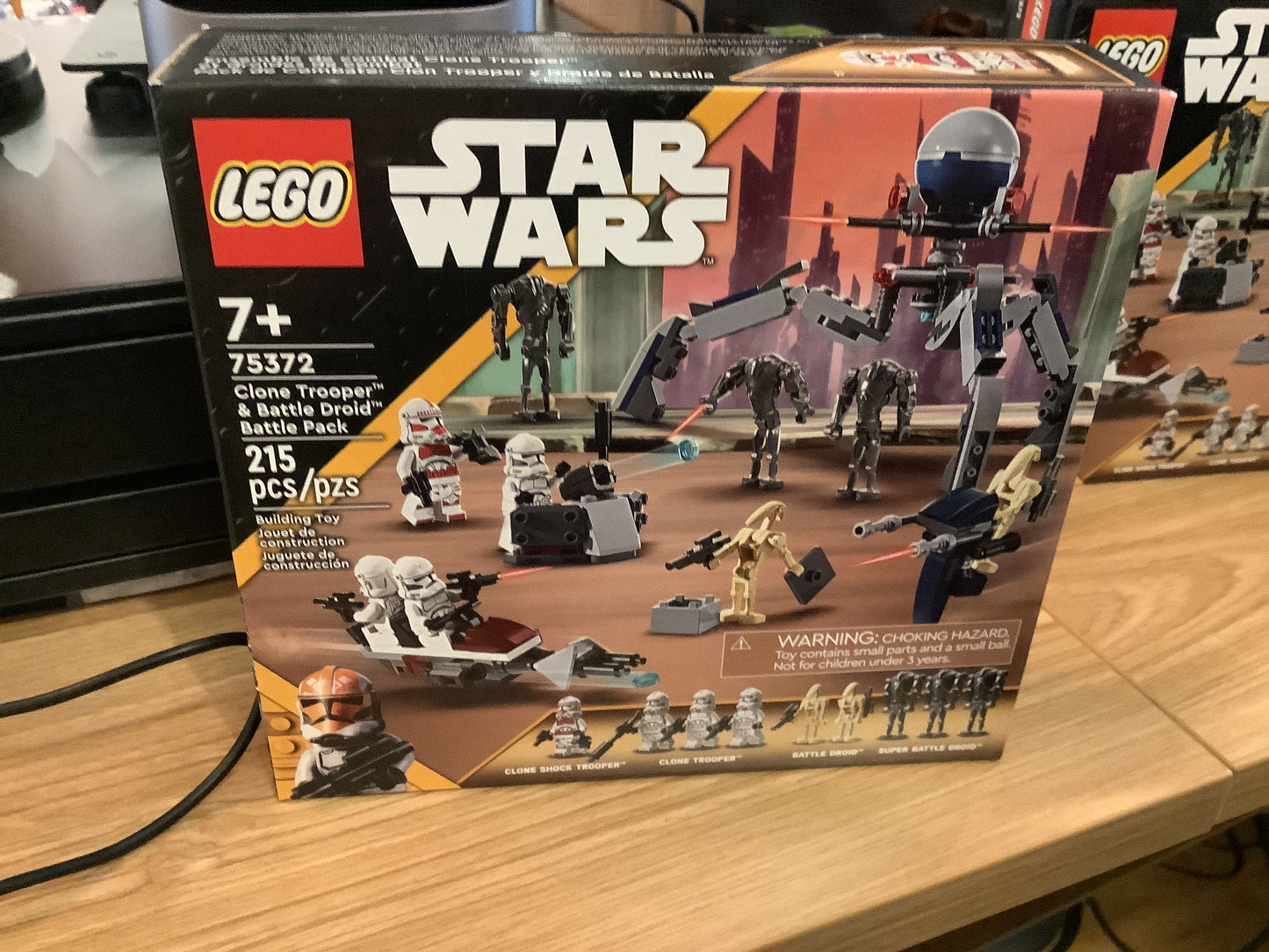 Clone Trooper & Droid Battle Pack