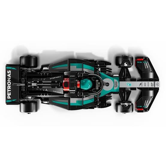 Mercedes-AMG PETRONAS F1 team W15 E performance 77244