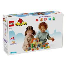 Caring for Animals at the Farm - LEGO 10416