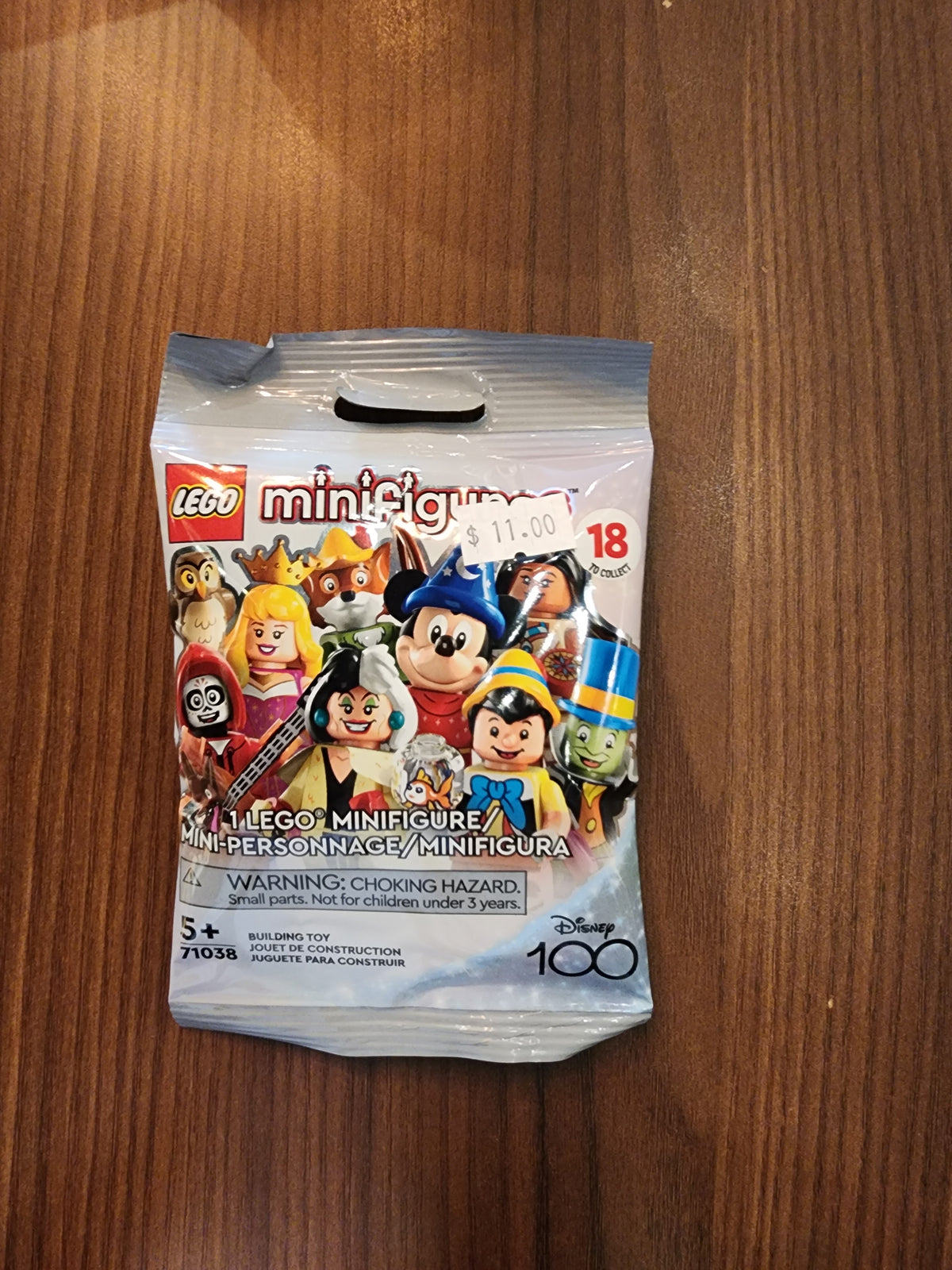 Minifigure 71038