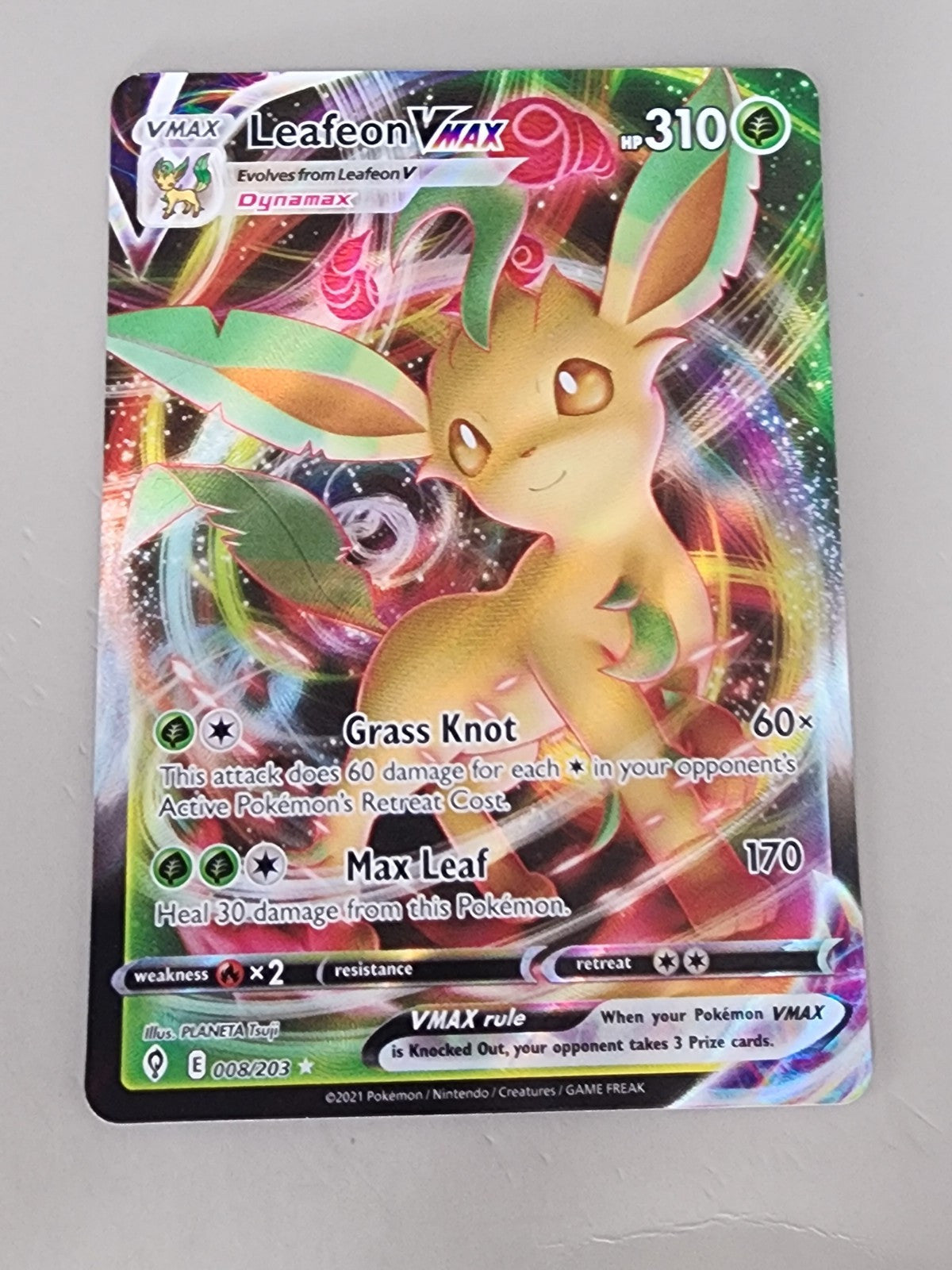 Leafeon VMAX 008/203 NM